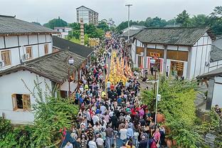 士气如虹！爵士过去11场比赛9胜2负 只输给绿军和鹈鹕